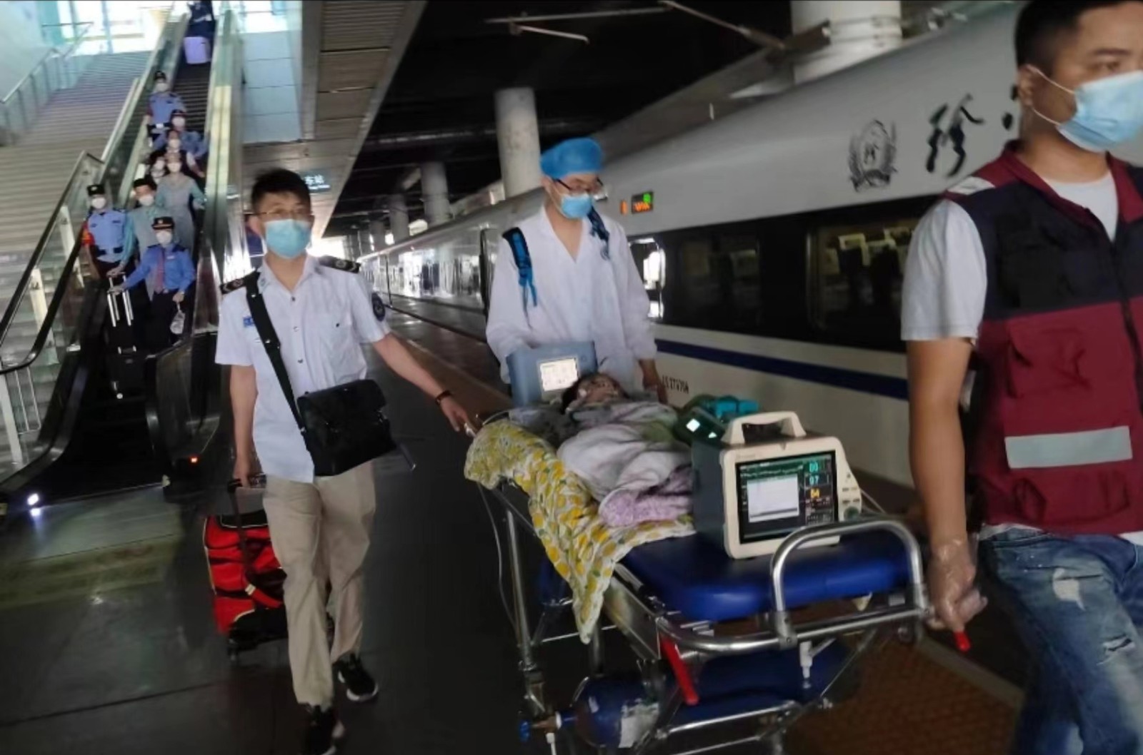 宁海县高铁转运公司